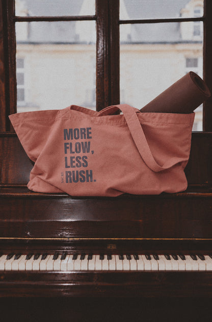 CABAS XXL - MORE FLOW, LESS RUSH. OCTOBRE ROSE EDITION.